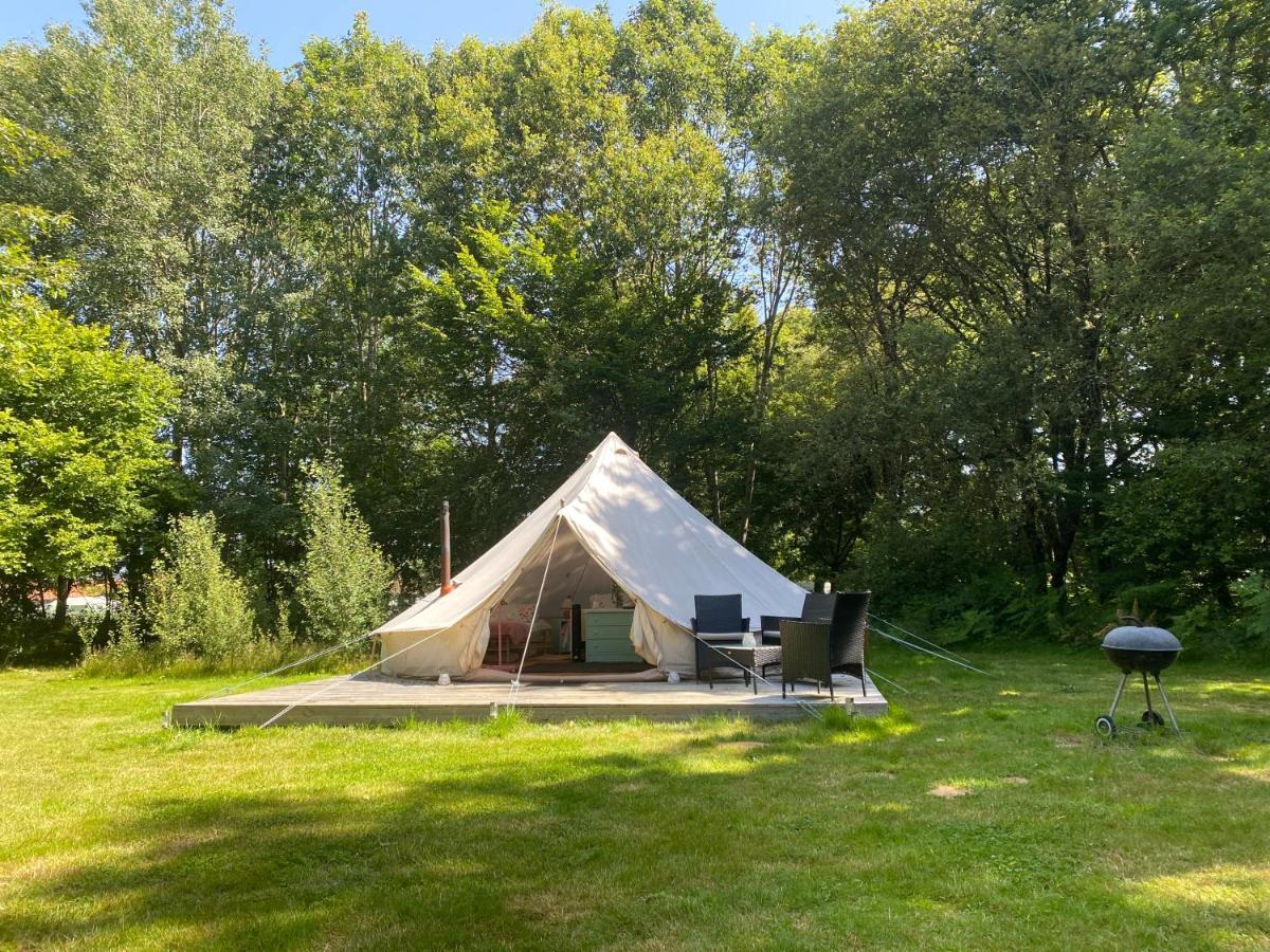 Fonclaire Holidays Glamping 'Luxury Camping' Blond Exteriör bild